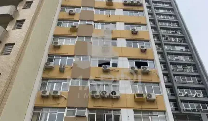 Sala comercial para alugar na Rua dos Andradas, 1273, Centro Histórico, Porto Alegre por R$ 1.250