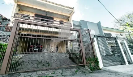 Casa com 3 quartos à venda na Rua: Eduardo Chartier, 275, Passo da Areia, Porto Alegre por R$ 819.000