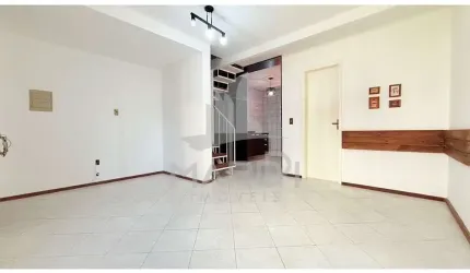 Casa em condomínio fechado com 3 quartos à venda na Avenida Monte Cristo, 100, Vila Nova, Porto Alegre por R$ 228.000