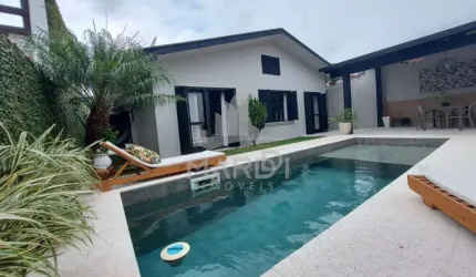 Casa com 2 quartos à venda na Rua Paulo Derly Strehl, 211, Ipanema, Porto Alegre por R$ 1.100.000