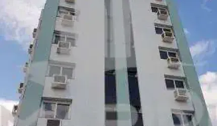 Apartamento com 2 quartos à venda na Avenida Eduardo Prado, 136, Cavalhada, Porto Alegre por R$ 335.000