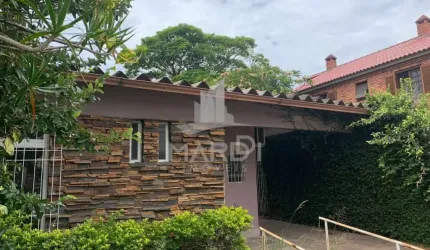 Casa comercial à venda na Rua Afonso Álvares, 127, Tristeza, Porto Alegre por R$ 920.000