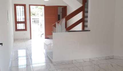 Casa com 2 quartos à venda na Rua Helio Felix Frey, 130, Guarujá, Porto Alegre por R$ 360.000