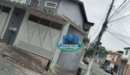 Sobrado com 3 dormitórios à venda, 186 m² por R$ 742.000,00 - Jardim Presidente Dutra - Guarulhos/SP