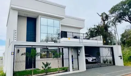 Sobrado com 3 dormitórios à venda, 240 m² por R$ 2.500.000,00 - Loteamento Colinas Tropical - Cascavel/PR