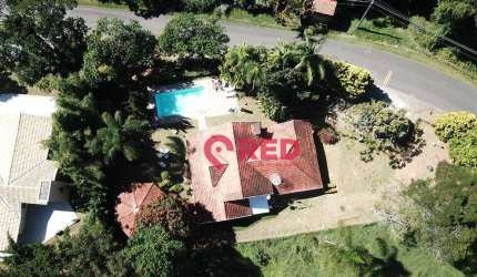 Casa com 5 quartos à venda, 350 m² por R$ 1.850.000 - Condomínio Porto de Ibiúna - Ibiúna/SP