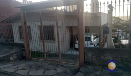 Casa com 3 quartos à venda no Universitário, Caxias do Sul , 130 m2 por R$ 370.000