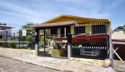 Casa com 4 quartos à venda no Rio Branco, Caxias do Sul , 265 m2 por R$ 600.000