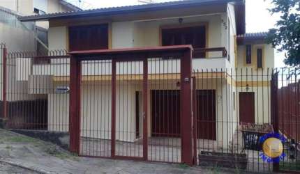 Casa com 3 quartos à venda no Rio Branco, Caxias do Sul , 200 m2 por R$ 980.000