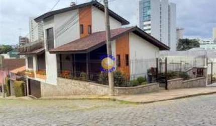 Casa com 3 quartos à venda no Rio Branco, Caxias do Sul , 239 m2 por R$ 1.100.000