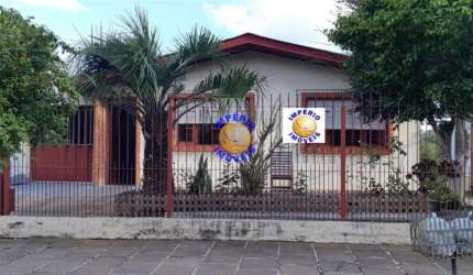 Casa com 5 quartos à venda no Kayser, Caxias do Sul , 221 m2 por R$ 490.000