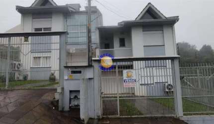 Casa com 3 quartos à venda na Nossa Senhora da Saúde, Caxias do Sul , 190 m2 por R$ 680.000
