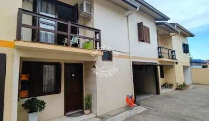 Casa com 3 quartos à venda no Interlagos, Caxias do Sul , 99 m2 por R$ 350.000
