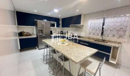Casa com 4 quartos à venda na Rua Anneliese Gellert Krigsner, 3709, Iná, São José dos Pinhais, 262 m2 por R$ 650.000