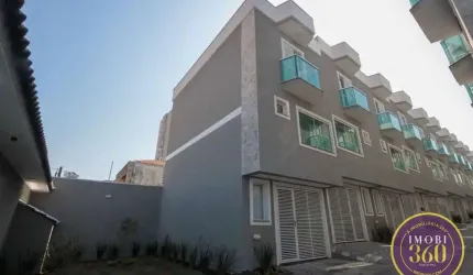 Sobrado à Venda em Penha de França, São Paulo - SP