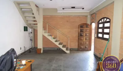 Sobrado à Venda em Vila Ivone, São Paulo - SP