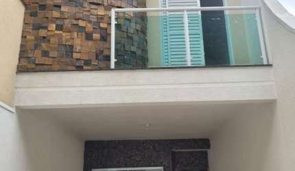 Sobrado com 03 dormitórios e 01 suíte com 02 vaga no Residencial Oratório