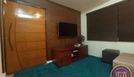 Sobrado com 03 dormitórios e 02 vagas de garagem próximo Guilhermina Esperança