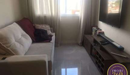 Apartamento com 02 dormitórios na Avenida Cangaíba