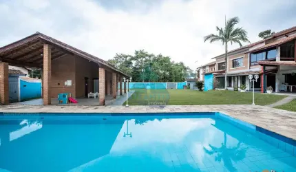 Casa com 9 dorms, Praia da Lagoinha, Ubatuba - R$ 2 mi, Cod: 1973