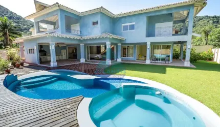 Casa com 5 quartos, Recanto da Lagoinha, Ubatuba - R$ 3.79 mi, Cod: 833