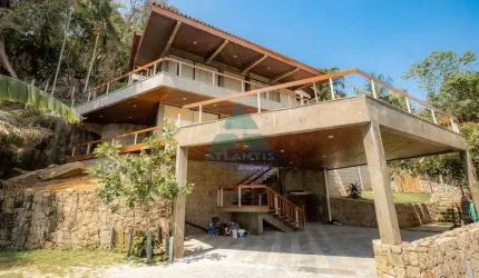 Casa com 4 dorms, Ponta das Toninhas, Ubatuba - R$ 5 mi, Cod: 435