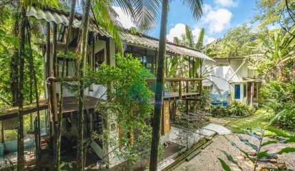 Casa com 6 dorms, Corcovado, Ubatuba - R$ 1.2 mi, Cod: 1756
