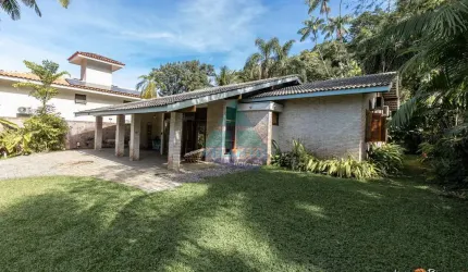 Casa com 4 dorms, Domingas Dias, Ubatuba - R$ 2.65 mi, Cod: 2017