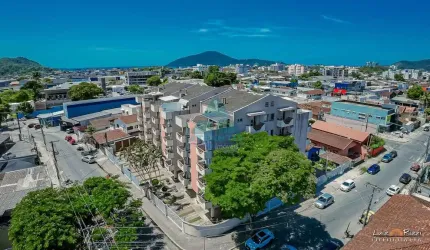 Cobertura com 3 dorms, Centro, Ubatuba - R$ 645 mil, Cod: 2484