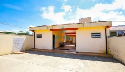 Casa com 4 dorms, Praia do Sapê, Ubatuba - R$ 600 mil, Cod: 1361