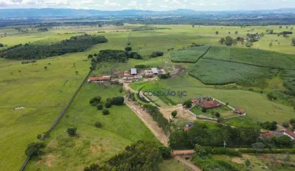 Fazenda  40 alqueres sendo  7 dormitórios à venda, 968000 m² por R$ 12.000.000 - Triângulo - Pindamonhangaba/SP