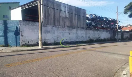 Terreno de 1000 metros com galpão na Vila Tatetuba