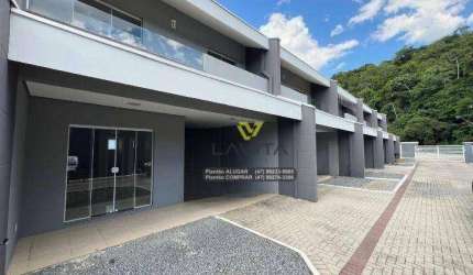 Casa Semimobiliada á Venda Com 3 Dormitórios, Sendo 1 Suíte em Condomínio Fechado - Bairro Itoupava Central - Blumenau SC | La Vita Imóveis