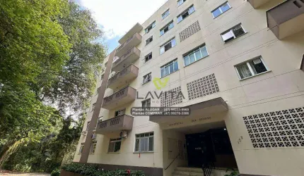 Amplo apartamento a venda no Centro de Blumenau-SC