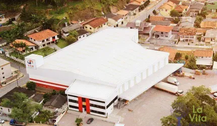 Galpão para Aluguel, Locação com 4.690m² – Vão Livre de 3.862m² e Pé Direito de 9,95m – Gasparinho, Gaspar/SC | La Vita Imóveis