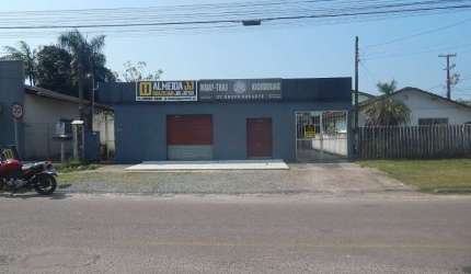 CASA COM TERRENO E SALA COMERCIAL