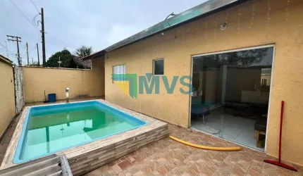 Oportunidade única! Casa à venda ou para locação em Itanhaém-SP, Jardim Regina: 2 quartos, 1 suíte, 2 salas, 2 banheiros, 3 vagas, 64,00 m².