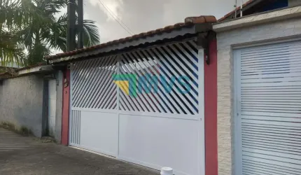 Ótima oportunidade! Casa à venda em Itanhaém-SP, no Jardim Belas Artes, com 2 quartos, 1 suíte, 2 salas, 2 banheiros, 2 vagas e 72,52 m².
