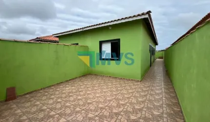 Imperdível Casa à Venda em Itanhaém-SP, Balneário Tupy: 2 Quartos, 1 Suíte, 2 Salas, 2 Banheiros, 2 Vagas de Garagem, 74m²