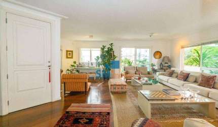 Apartamento 209m² - 03suítes e 03 vagas - Moema - Vende-se