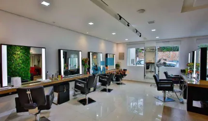 Imóvel Comercial Espaçoso com 6 Quartos em Localização Estratégica - Jardim do Mar, SBC