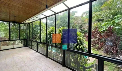 Casa Alto Padrão 898m² com 05 suítes, 08 vagas e Piscina - Vende-se ou Aluga-se na Vila Olímpia