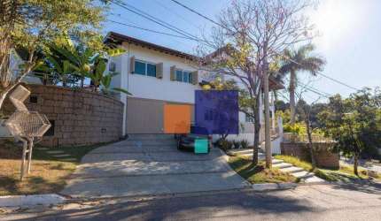 Casa Alto Padrão em Condomínio com 06 dormitórios (04 suítes) e 04 vagas - Vende-se em Vinhedo