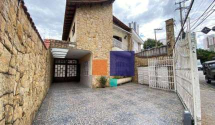 Casa Alto Padrão com 282m², 05 quartos (02 suítes) e 12 vagas - Vende-se na Chácara Sto Antônio (Zona Leste)