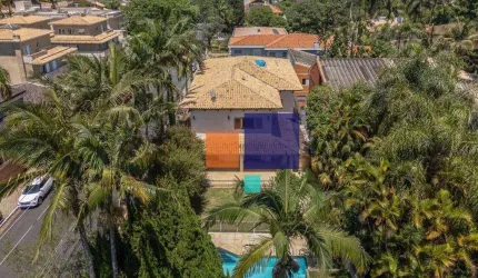 Casa Alto Padrão com 485m², 07 dormitórios (04 suítes), piscina e 08 vagas - Vende-se no Brooklin Paulista