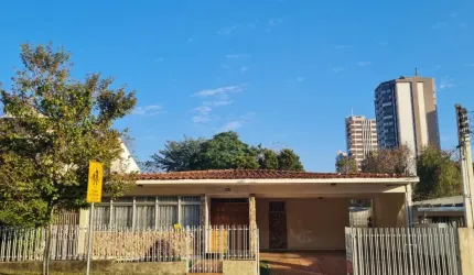 Casa à venda  ,  Comercial/Residencial  no Cristo Rei.