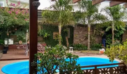 Casa a venda em Condomínio, 450 m2. 4 quartos  Bairro Uberaba