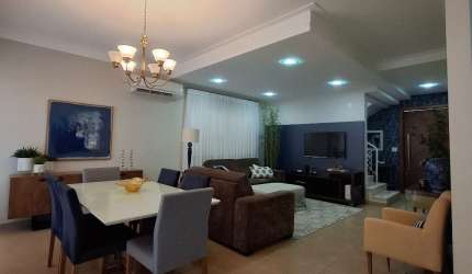 Sobrado em Localização Privilegiada  Residencial Nova Aliança