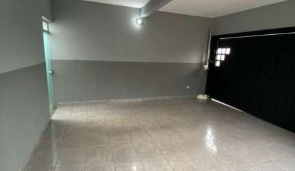 Casa a venda com 4 dormitorios  sendo 1 suite com 193mt2 de construcao   Vila Rodrigues   Assis SP