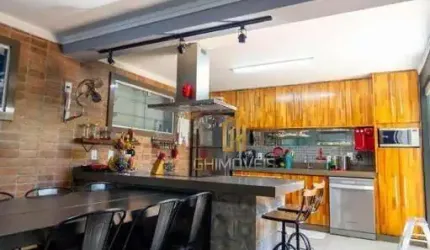 Sobrado à venda, 135 m² por R$ 570.000,00 - Jardim Novo Mundo - Goiânia/GO